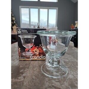 Vintage Anchor Hocking Scandia 6" Tall Flower Vase